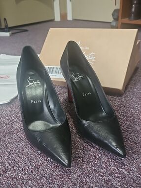 Christian Louboutin Condora 85 Black Leather Pointed Pumps 40